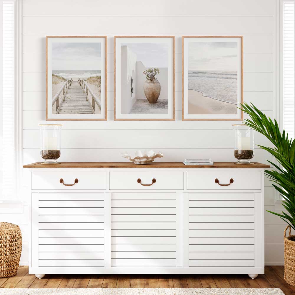 Conchas Blancas 50x70 / Marco Color Negro